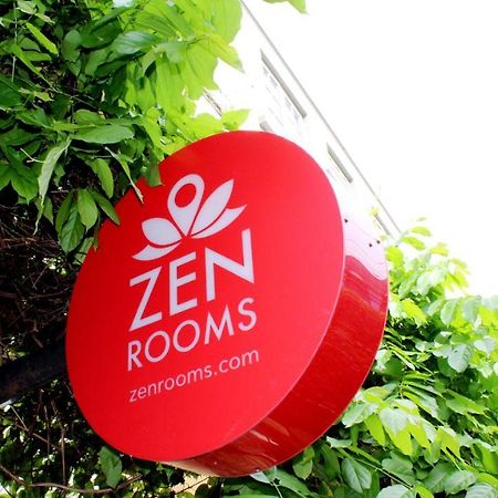 Zen Rooms Near Stasiun Kota Baru Malang Exterior foto